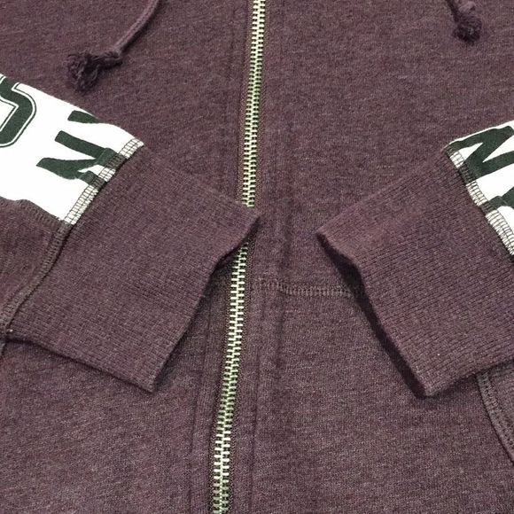 - Victoria secret sweatshirt with hood size S/P - Picture 5 of 8